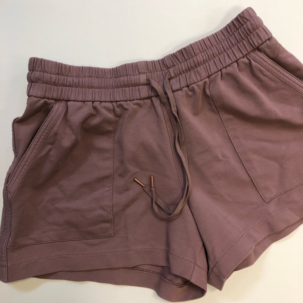 NWT CALIA 3.5” Twillflex Shorts - Picture 11 of 13
